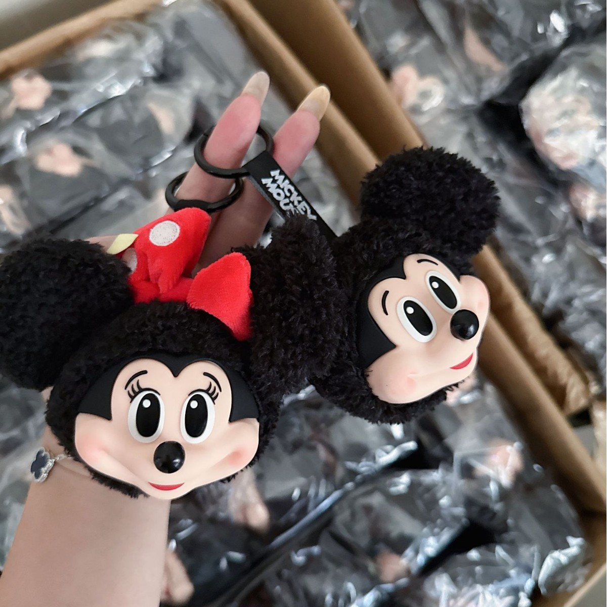 พวงกุญแจตุ๊กตามิกกี้มินนี่ น่า - Anime Merchandise Keychains บทวิจารณ์และราคา